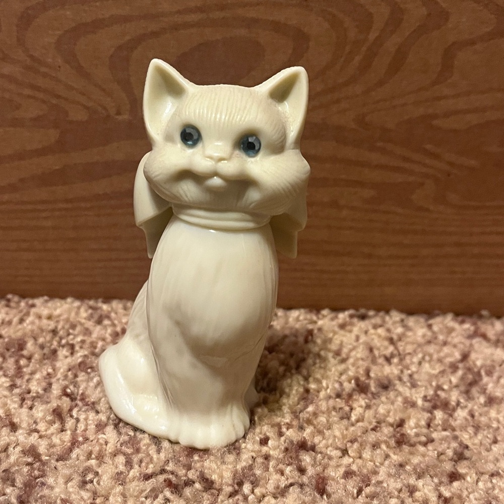 Avon Sweet Honesty Cream Collectible